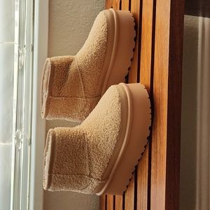 Fur fuzz sherpa platform slipper boots